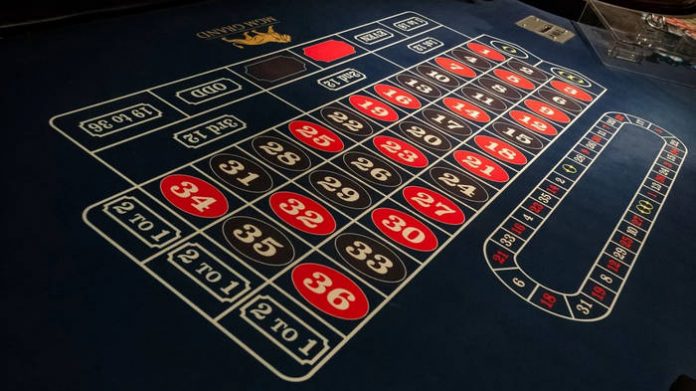 Roulette betting table