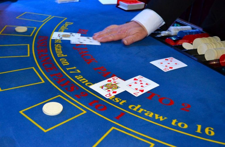 How to Become a Casino Dealer